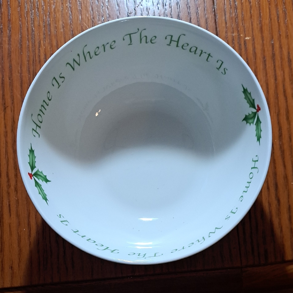Lenox Holiday.  Home Is Where The Heart Is Bowl  Ivory with green holly and red